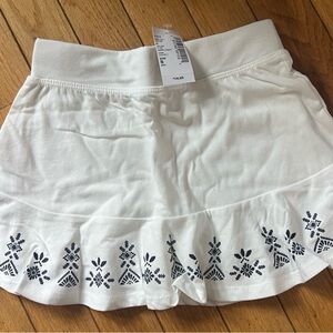 Beautiful White Skort With Blue Embroidery by The Children's Place NWT Sz 5/6